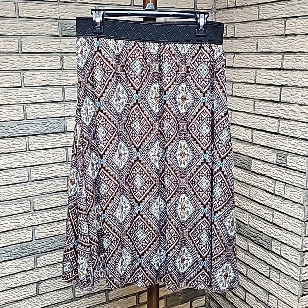 LuLaRoe Skirt Sz Large Boho Looking!
